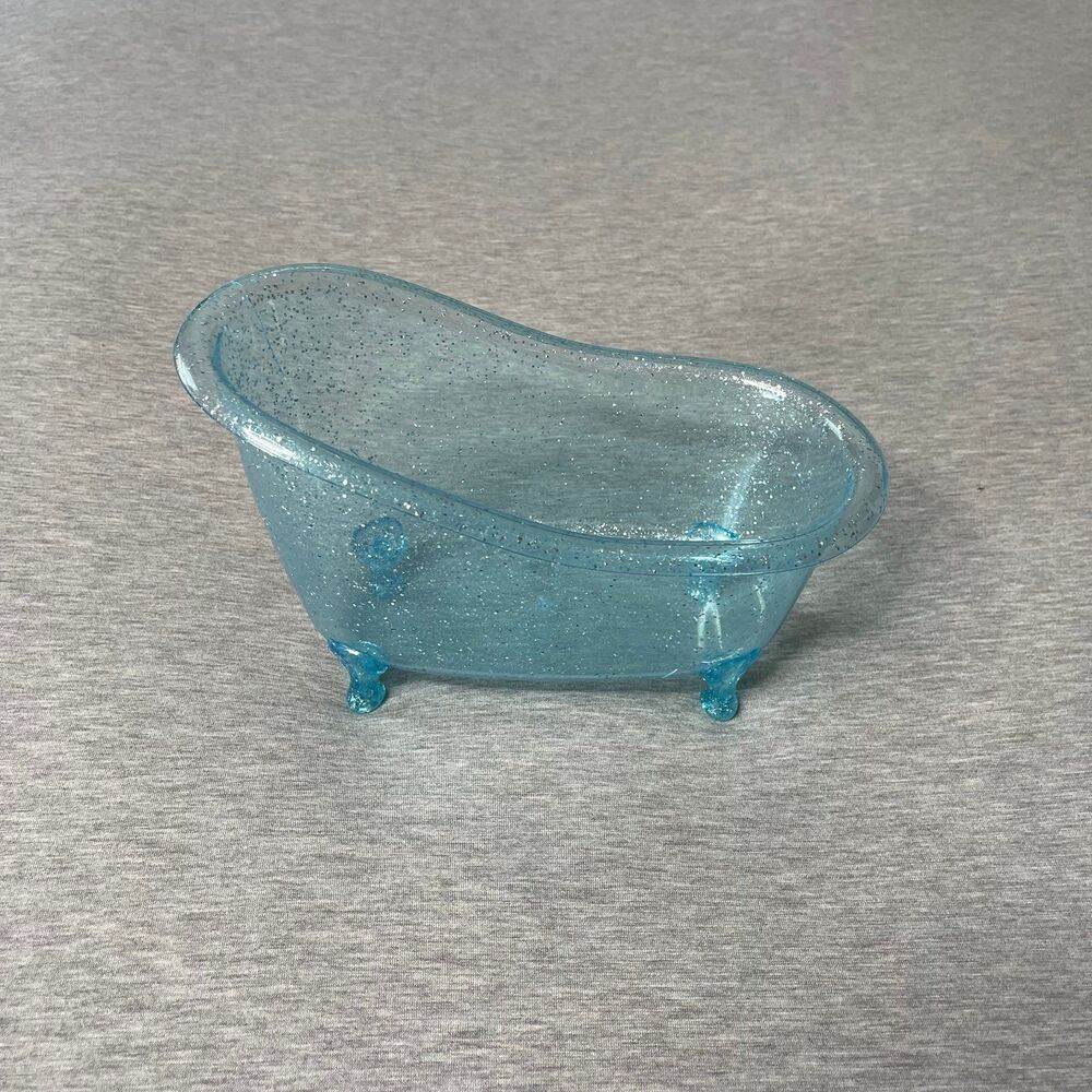 Freida & Joe Oceanside Breeze Blue Reusable Plastic Tub Bath Basket Container